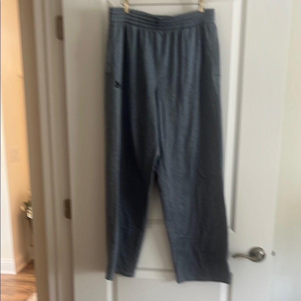 Under Armour Men's Gray Joggers